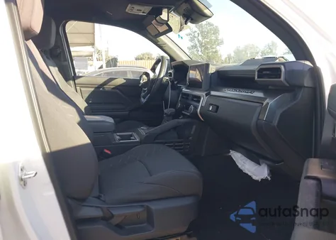 2025 Toyota Tacoma Sr5 z USA, uszkodzony, nr VIN 3TMKB5FN8SM047375